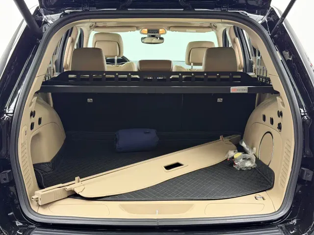 Jeep Grand Cherokee — Фото автомобиля 28