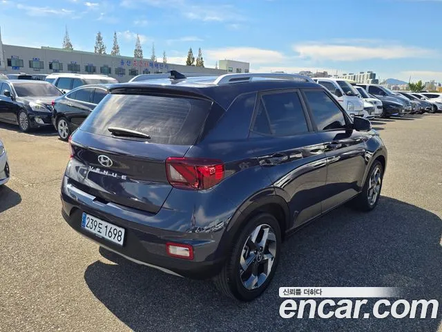 Hyundai Venue — Фото автомобиля 5
