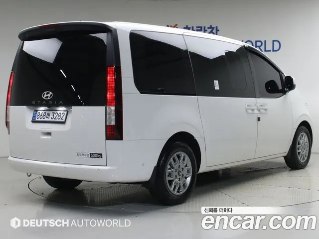 Hyundai Staria — Фото автомобиля 2