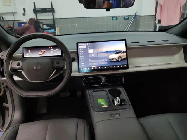 Leapmotor Lafa 5 — Фото автомобиля 12