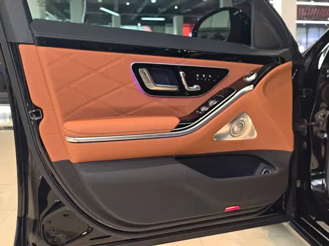 Mercedes-Benz Maybach S-Class 2024 Facelift S 480 4MATIC — Фото автомобиля 15