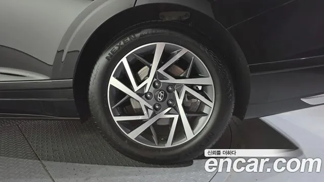 Hyundai Grandeur Grandeur (GN7) 3.5 Бензин 2WD — Фото автомобиля 19