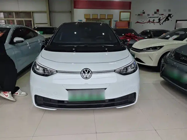 Volkswagen ID.3 — Фото автомобиля 5