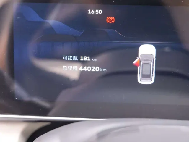 Geely ICON — Фото автомобиля 13