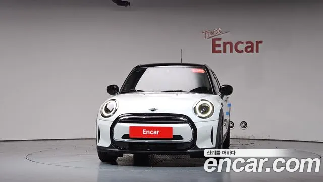 Mini Cooper Cooper 5 дверей Classic — Фото автомобиля 3