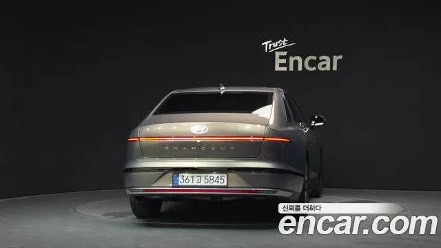 Hyundai Grandeur Grandeur (GN7) 2.5 Бензин 2WD — Фото автомобиля 4