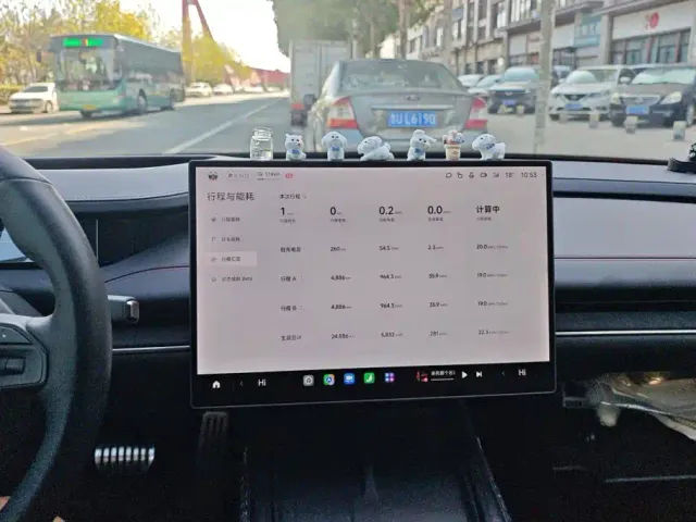 Xiaomi SU7 — Фото автомобиля 13
