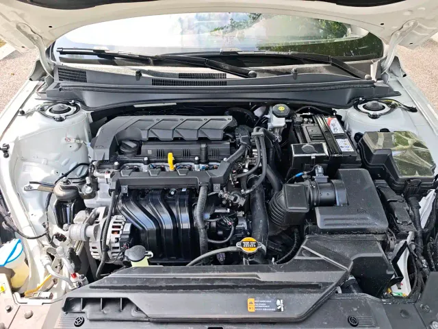Hyundai Elantra — Фото автомобиля 17