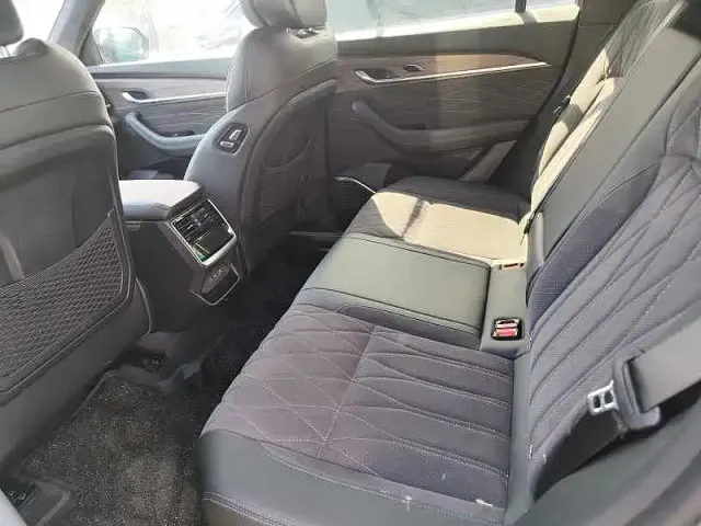 Geely Xingyue L — Фото автомобиля 5