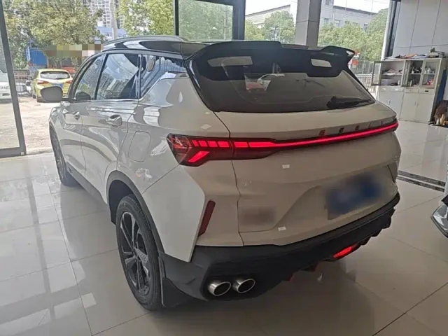 Geely Binyue — Фото автомобиля 4