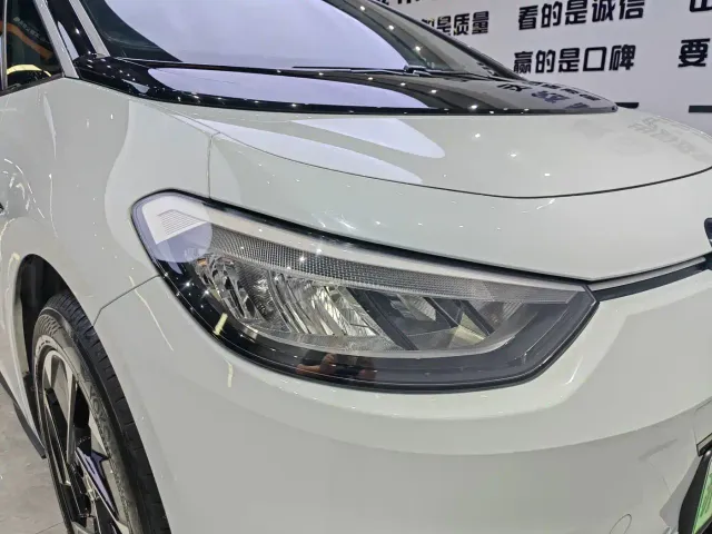 Volkswagen ID.3 — Фото автомобиля 9