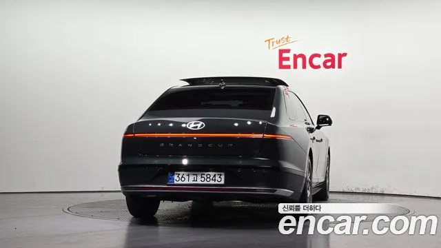 Hyundai Grandeur Grandeur (GN7) 2.5 Бензин 2WD — Фото автомобиля 4