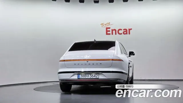 Hyundai Grandeur GN7 — Фото автомобиля 4