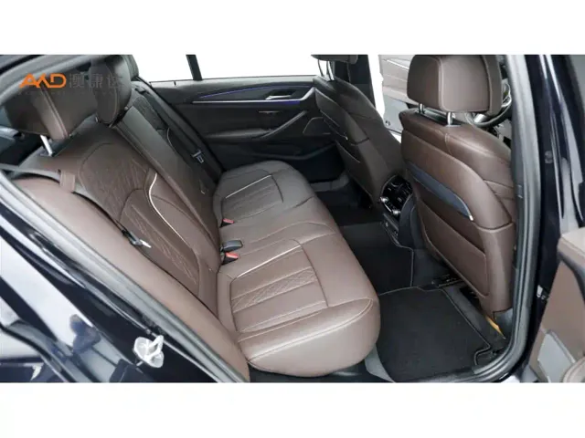 BMW 5 Series — Фото автомобиля 8