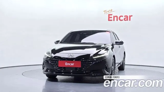 Hyundai AVANTE Avante (CN7) — Фото автомобиля 3
