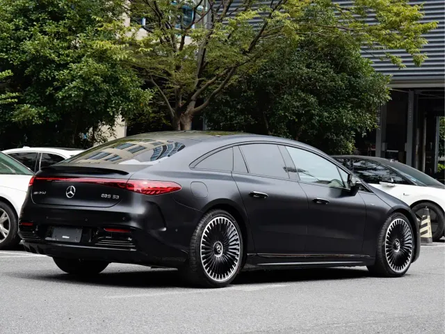 Mercedes-Benz EQS AMG — Фото автомобиля 4