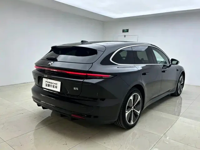 Nio ET5 Touring — Фото автомобиля 4
