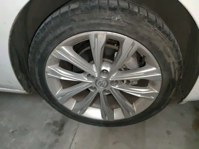 Buick Regal — Фото автомобиля 8