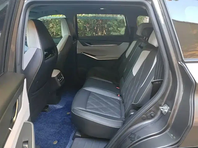 Changan CS75 Plus — Фото автомобиля 16