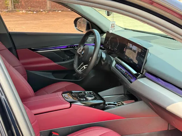 BMW 5 Series — Фото автомобиля 5