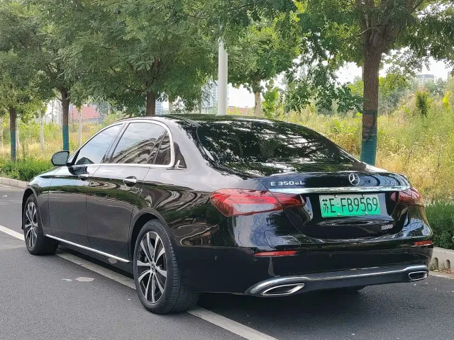 Mercedes-Benz E-Class — Фото автомобиля 7