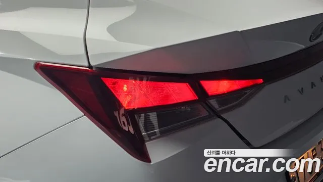 Hyundai Avante CN7 — Фото автомобиля 8