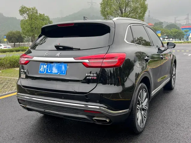 Hongqi HS5 — Фото автомобиля 4