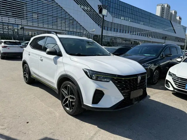 Roewe RX5 — Фото автомобиля 3