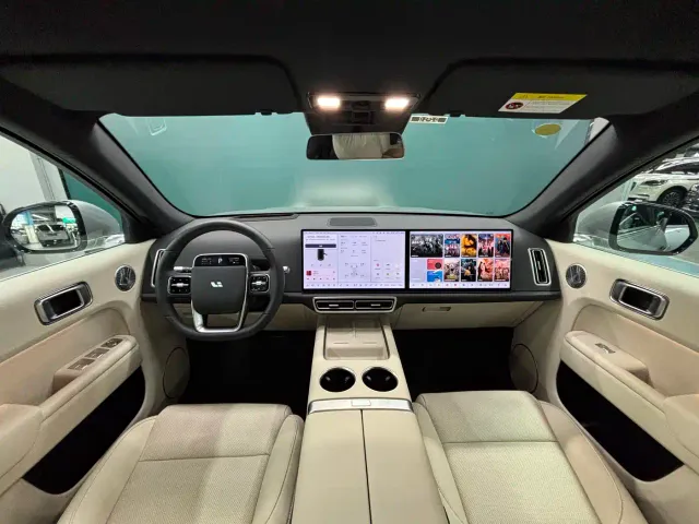 Li Auto L7 — Фото автомобиля 14