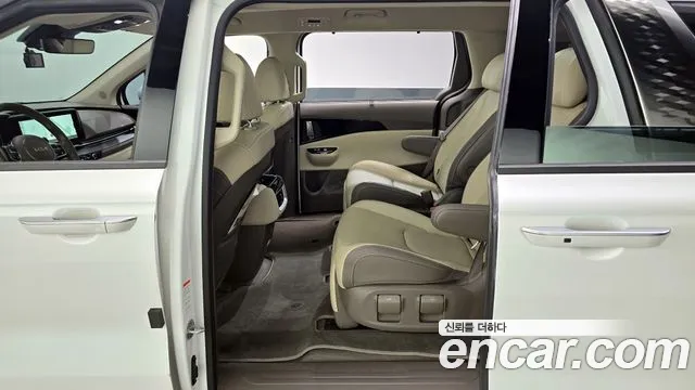 Kia Canival Carnival 4 поколение Бензин 7 мест Noblesse — Фото автомобиля 11