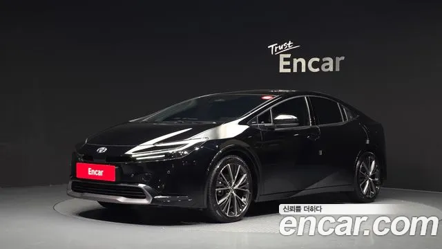 Фотография автомобиля — Toyota Prius Generation 5