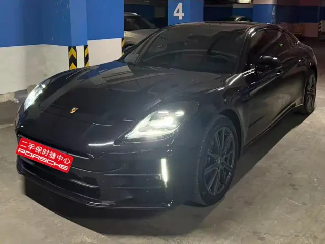 Фотография автомобиля — Porsche Panamera
