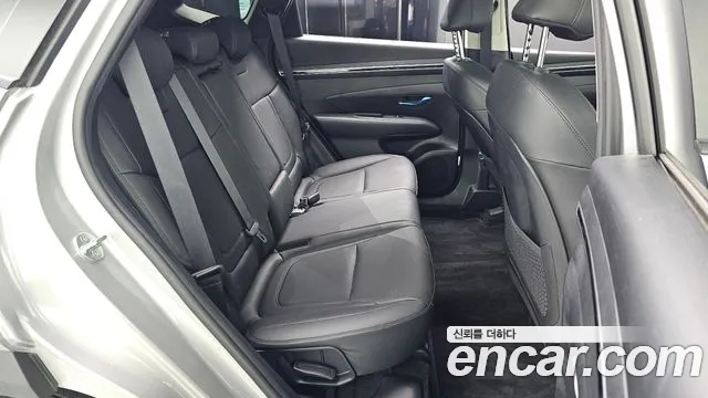 Hyundai Tucson Tucson (NX4) Дизель 2.0 4WD — Фото автомобиля 27