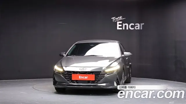 Hyundai Avante CN7 — Фото автомобиля 2