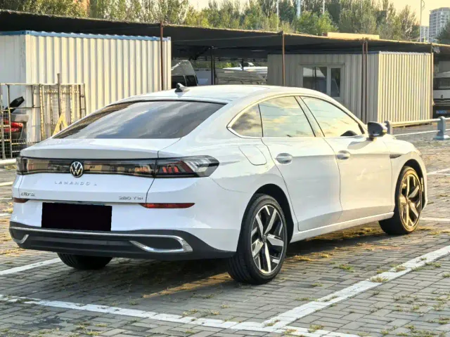 Volkswagen Lamando — Фото автомобиля 9