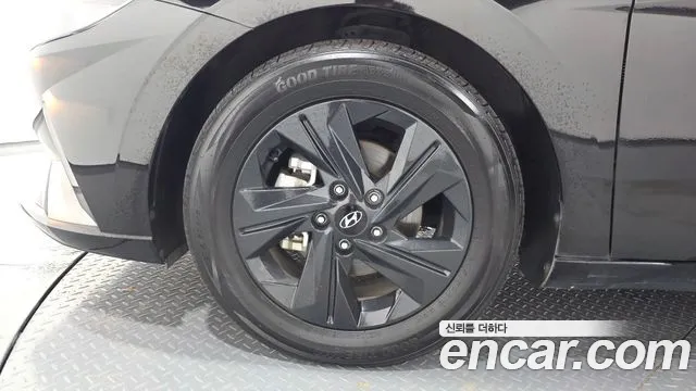 Hyundai AVANTE — Фото автомобиля 5