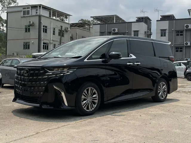 Фотография автомобиля — Toyota Alphard