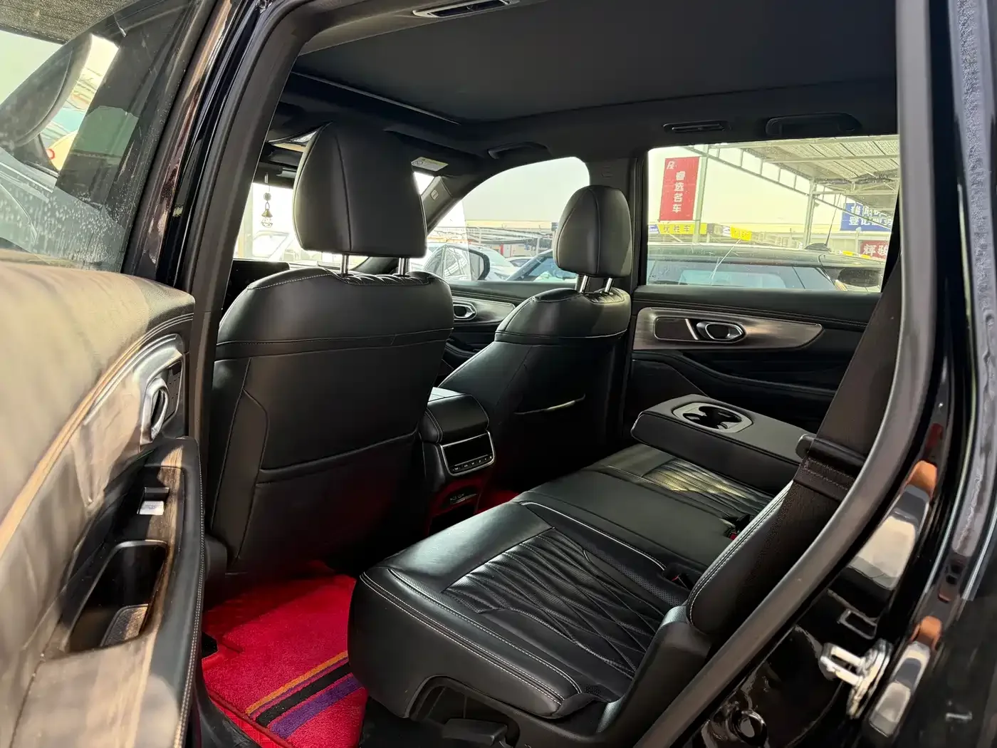 GAC Trumpchi Trumpchi GS8 2024 Navigator Series 2.0TGDI 4WD Luxury Smart Connect Edition — Фото автомобиля 3