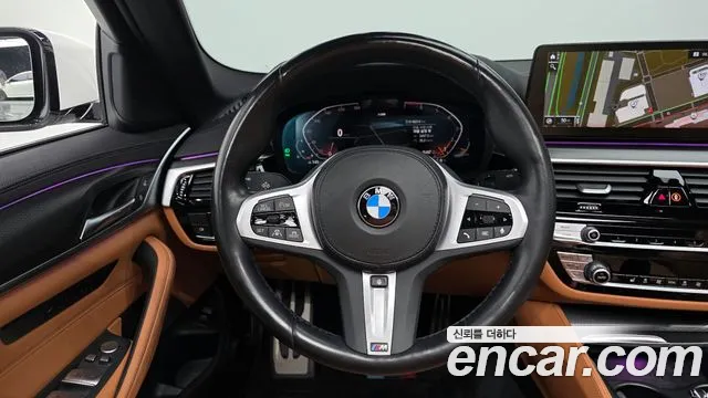 BMW 5-Series — Фото автомобиля 13