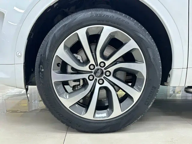 Land Rover Discovery Sport — Фото автомобиля 25