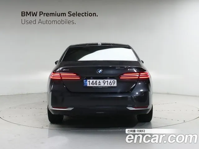 BMW 5-Series 5 серия (G60) — Фото автомобиля 3