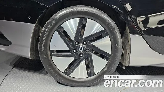 Hyundai Ioniq 6 — Фото автомобиля 5