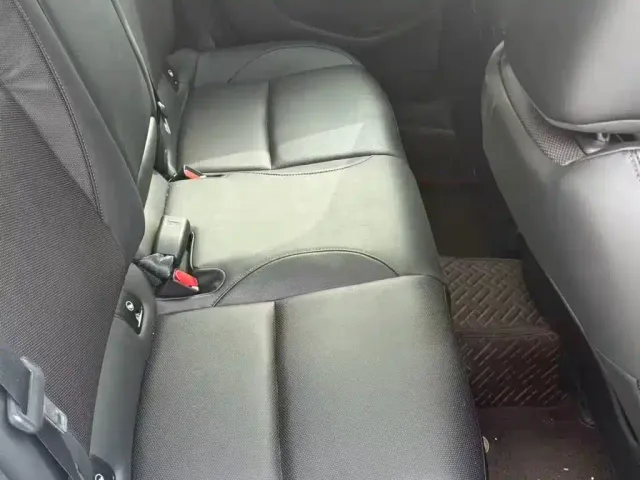 Mazda Axela — Фото автомобиля 14