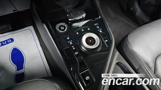 Kia Niro New — Фото автомобиля 12