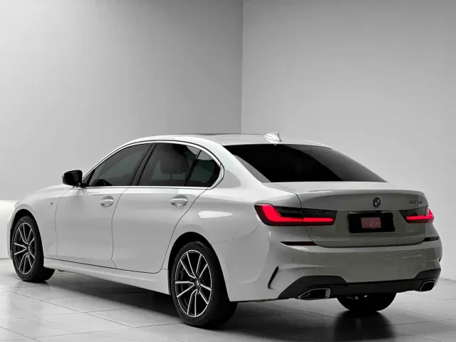 BMW 3 Series — Фото автомобиля 9