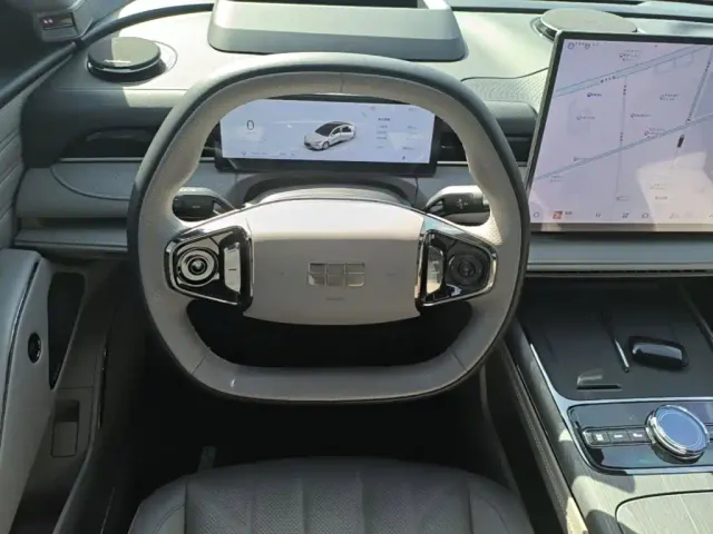 Geely Galaxy Xingyao 8 — Фото автомобиля 10