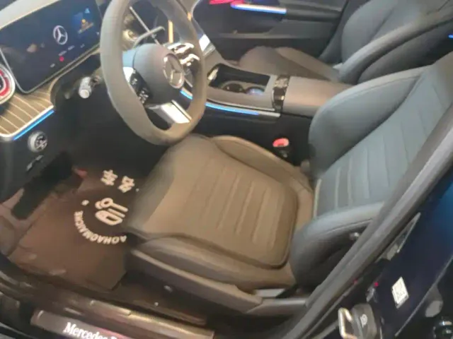 Mercedes-Benz C-Class — Фото автомобиля 9