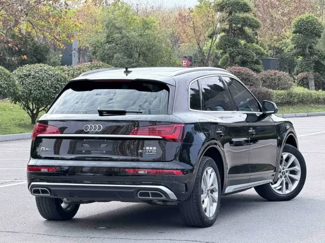 Audi Q5L — Фото автомобиля 8