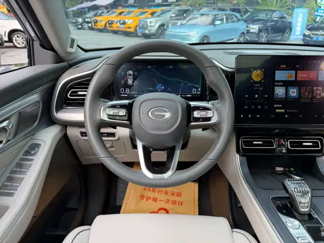 GAC Trumpchi GS8 — Фото автомобиля 12