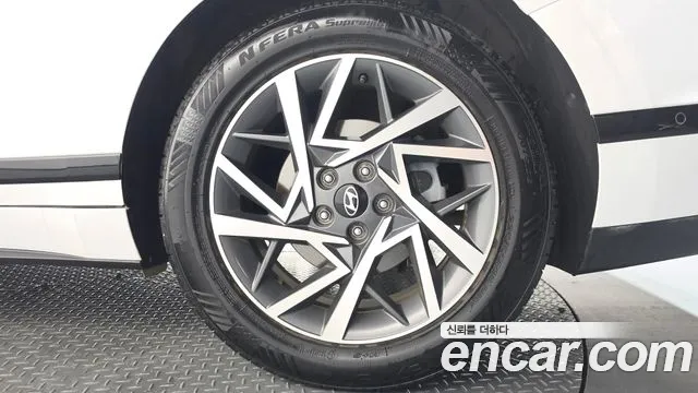 Hyundai Grandeur GN7 — Фото автомобиля 6